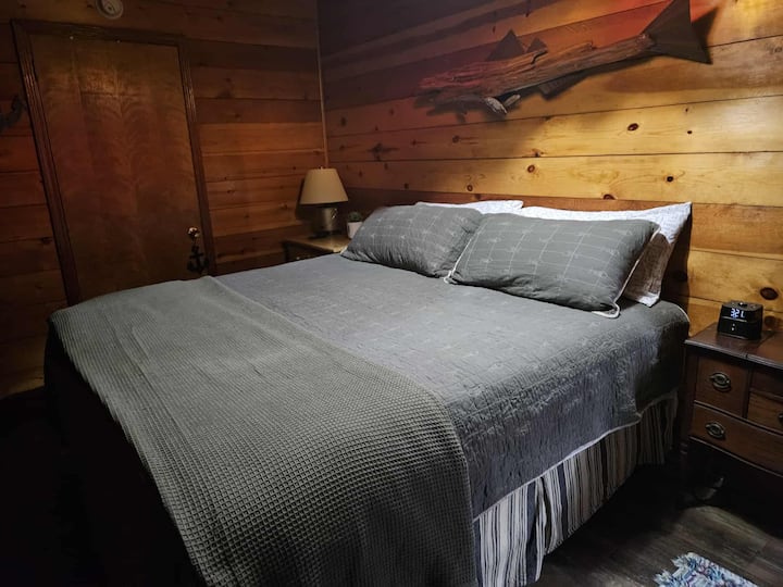 საძინებელი 1