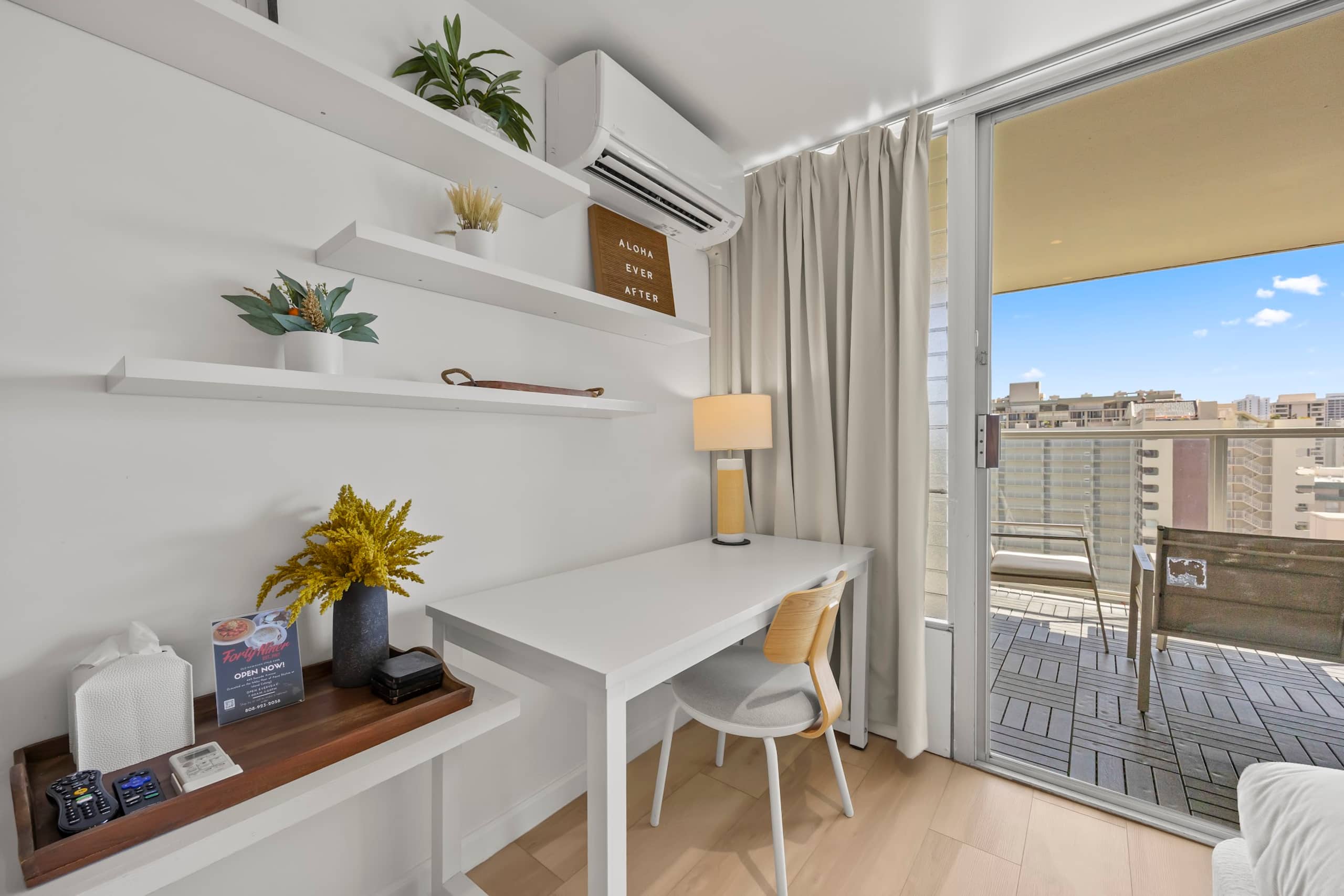 Condo in Honolulu · ★4.95 · Studio · 2 beds · 1 bath - Image 10