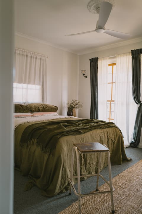 Successful Airbnb property: Vineyard Cabin | Blame Mabel in Geelong