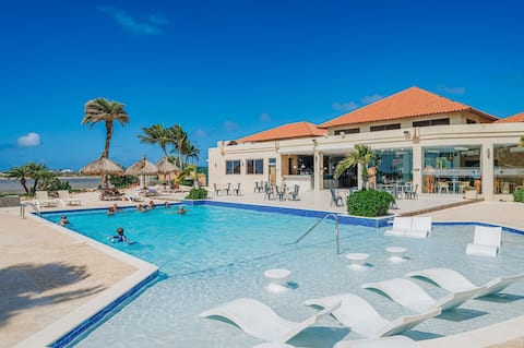 Stylish Gold Coast Resort Condo | NOMI by Bocobay