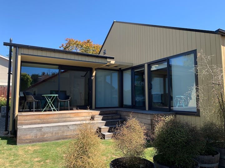 A Contemporary Wanaka Townhouse In Rippon Lea - ワナカ