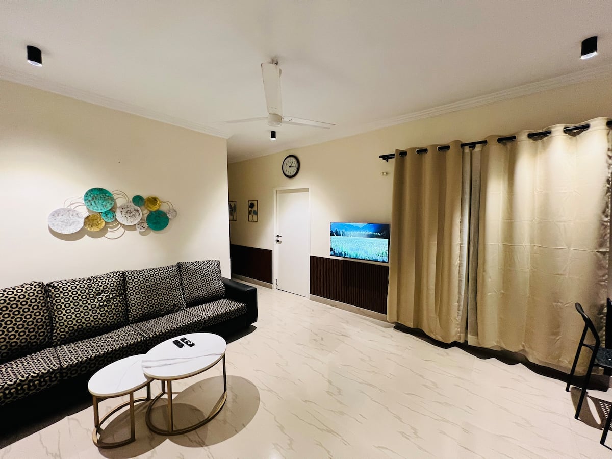 2BHK near Apollo Greams Road — Mayfair Stays