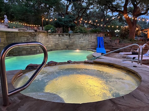 Upscale! Private HeatedPool+Spa, 1-Story, GameRoom