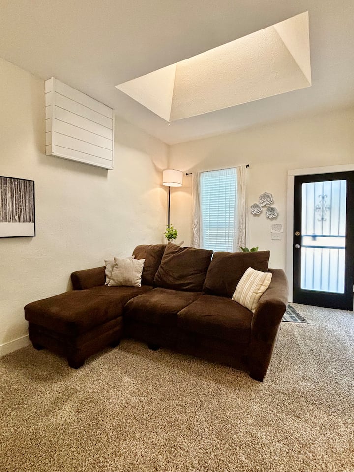 Lovely 2-bedroom House In Baker - University of Denver, Denver