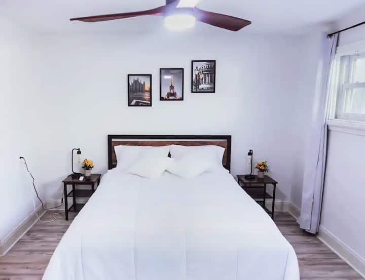Private Suite Near Busch Gardens / Parks / Usf - Tampa, FL