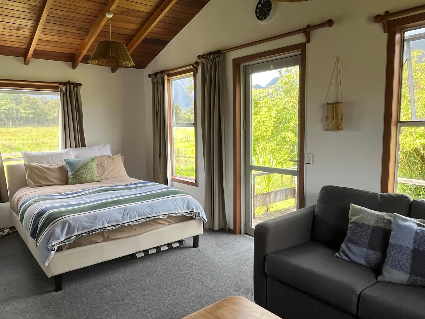 Perivale Farm Cottage 2