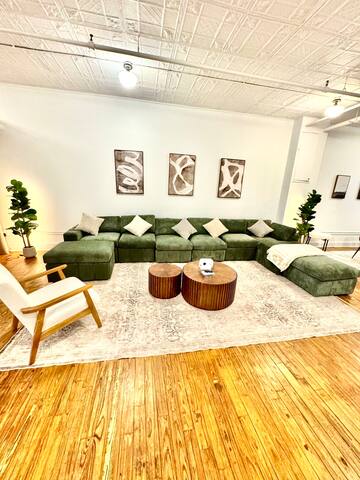 Upscale Soho Loft 2000 SF – No Party/Music gallery image 2