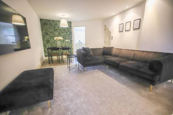 The Secret Garden gallery image 3