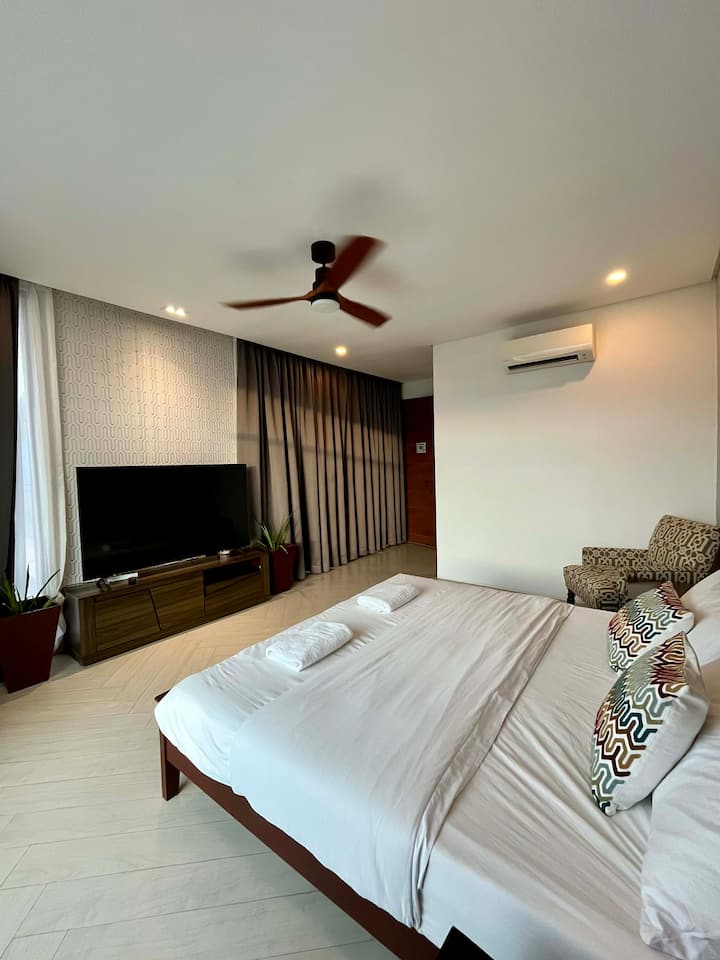 Schlafzimmer 1