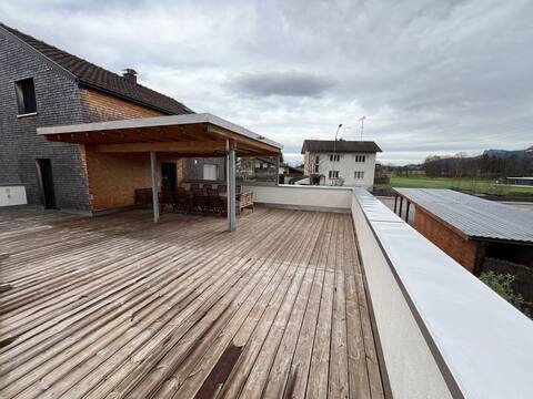 2-room apartment with large terrace