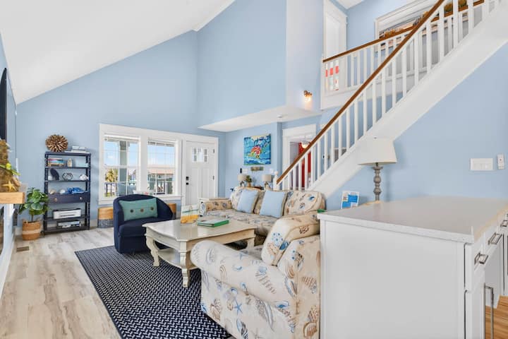 Location! Beach Private Pool, Walk To All Oib Fun! - Ocean Isle Beach, NC
