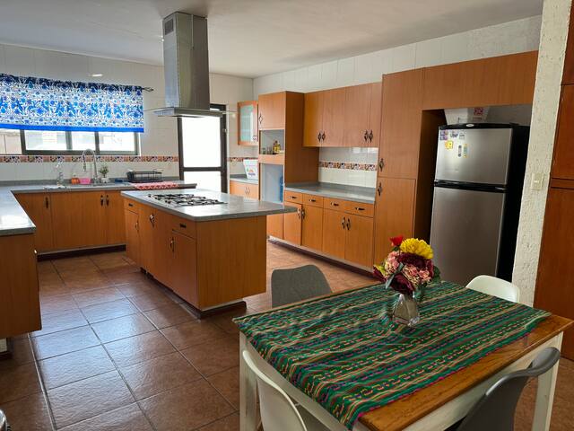 Jardín y hermosa casa para eventos y estancia gallery image 2