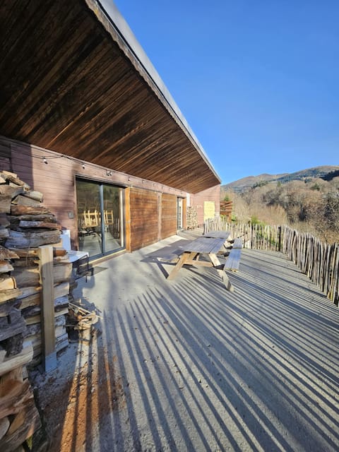 Chalet 2 to 14 people near the center of Mont Dore