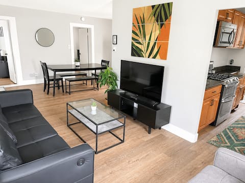 Cozy 2 Bed 2 Bath Home by Ann Arbor