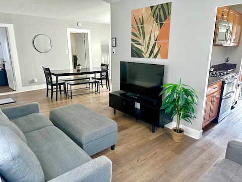 Cozy 2 Bed 2 Bath Home by Ann Arbor