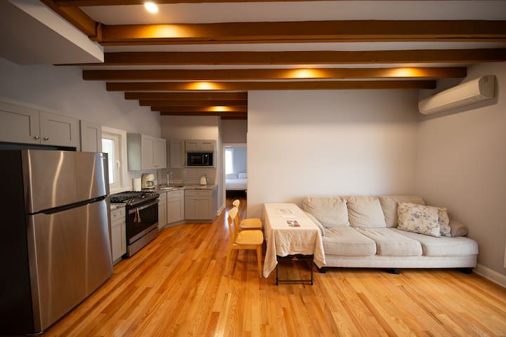 Luxury Villa in Brooklyn with Parking