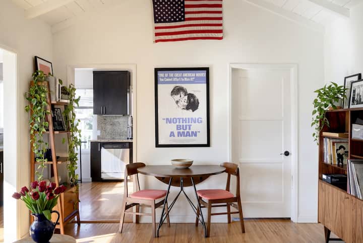 Light Filled Artist Bungalow | Hollywood Hills - Hollywood