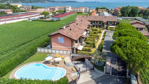 Lake Garda 300 meters Ferienhaus in Manerba