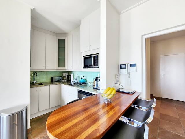 Umnenge- 3 Luxury Bedrooms, Aircon/TV/Pool gallery image 5