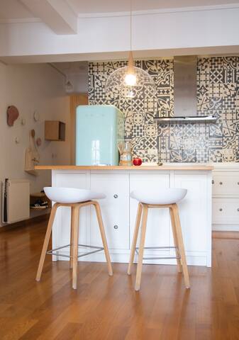 Arty flat in city center gallery image 2