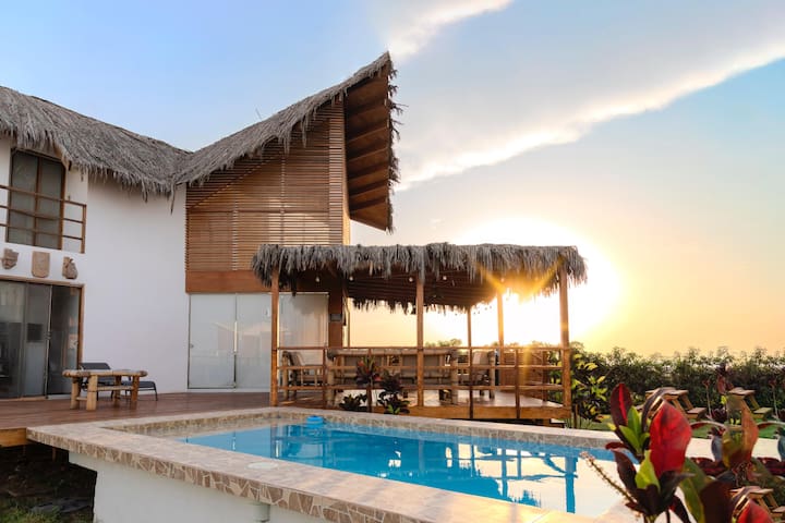 Beach Homes Perú managed Airbnb listing 1