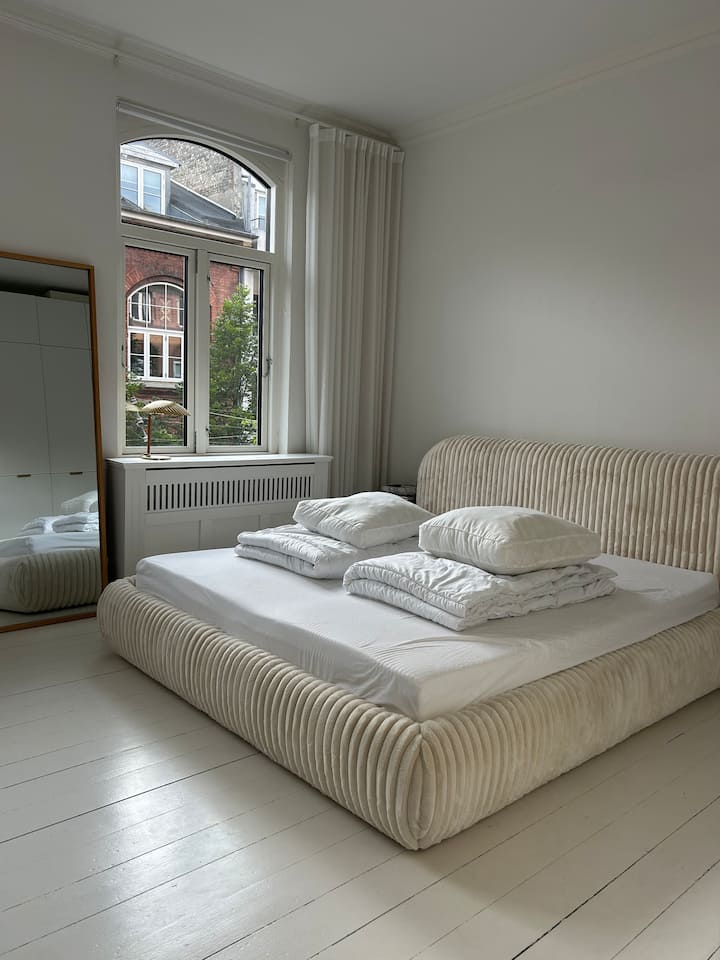 غرفة النوم 1