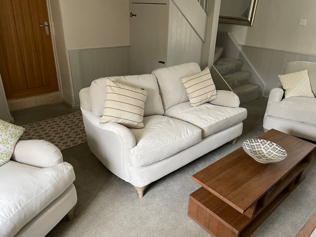 Propiedad de Airbnb exitosa: Prettiest Cottage, Near Bampton, Oxfordshire en West Oxfordshire