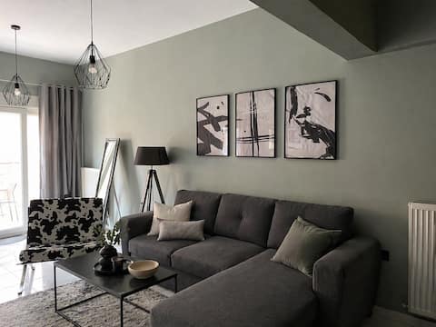 Popular Airbnb listing: Valitsa apartment in the center of Alexandroupolis in Δήμος Αλεξανδρούπολης
