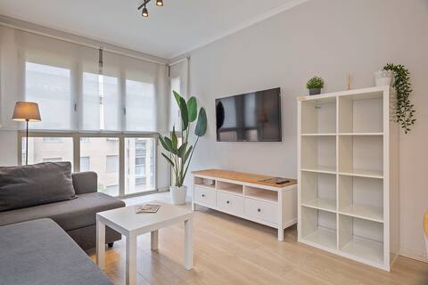 Apartment near Valencia. Good communication.
