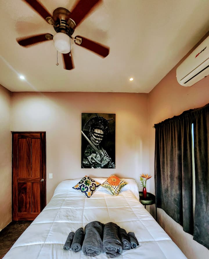 La habitación del guerrero se encuentra arriba con vistas al océano 