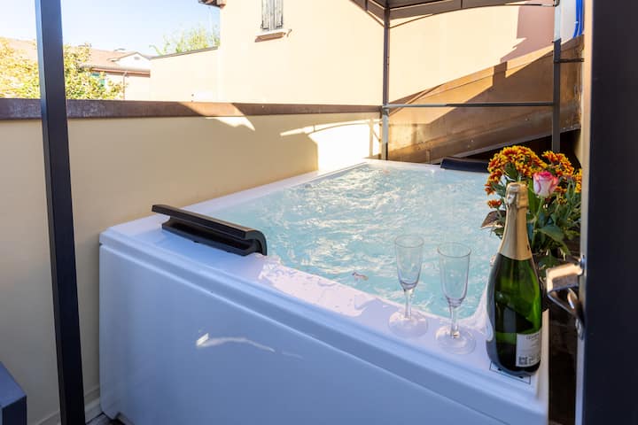 Bolognaroomscom-frassinago-loft Terrazza E Jacuzzi - Bologne