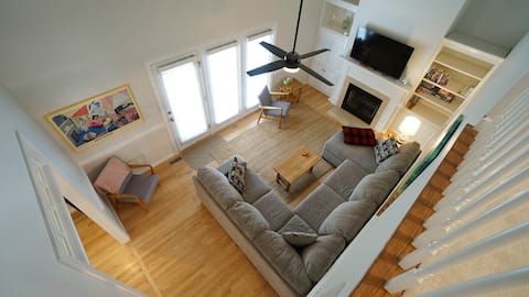 Spacious Living | King Main Level | Walk to DTCary