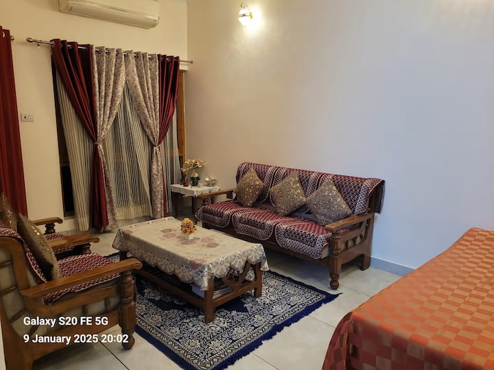 2bhk Fridgewm Equippedkitchen 2led Wifi  Geys3acro - Lucknow