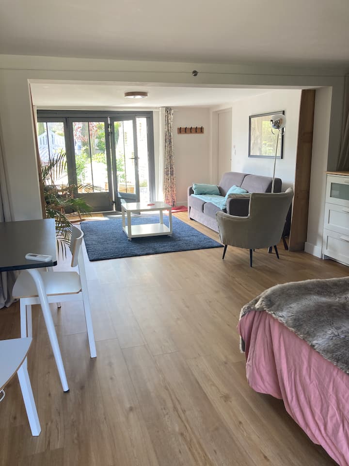 30mn De Paris St Lazare En Train, Studio 42 M2 - Les Mureaux