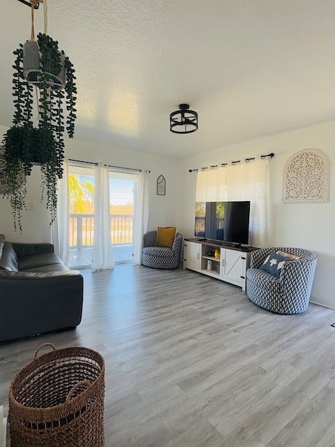 Rancho Alegre. Bring your boat. Pets friendly!