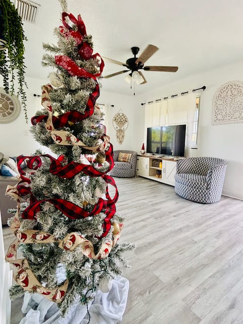 Rancho Alegre. Bring your boat. Pets friendly!