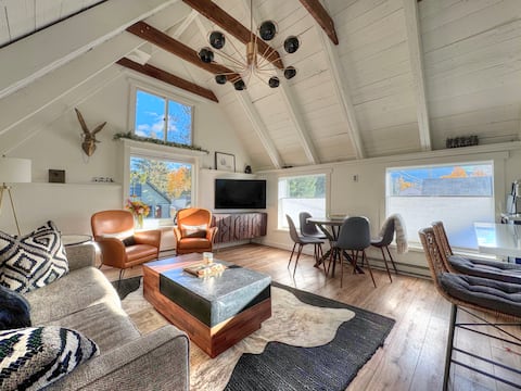 Successful Airbnb property: *RARE * Hidden Cabin right off of Elk Avenue! in Crested Butte