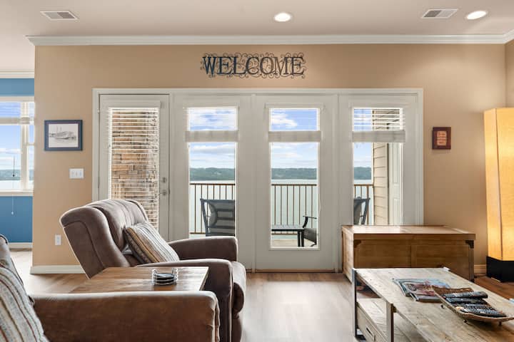 Waterfront Lake Condo, By Branson Attractions! - Ridgedale, MO
