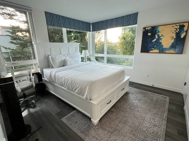 Cherry Blossom on Cherry Hill: 3 bd/3 bth. Seat U gallery image 4