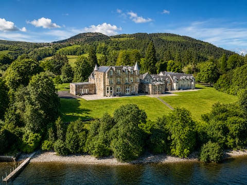 Lomond Castle Penthouse 3 bedroom spectacular view