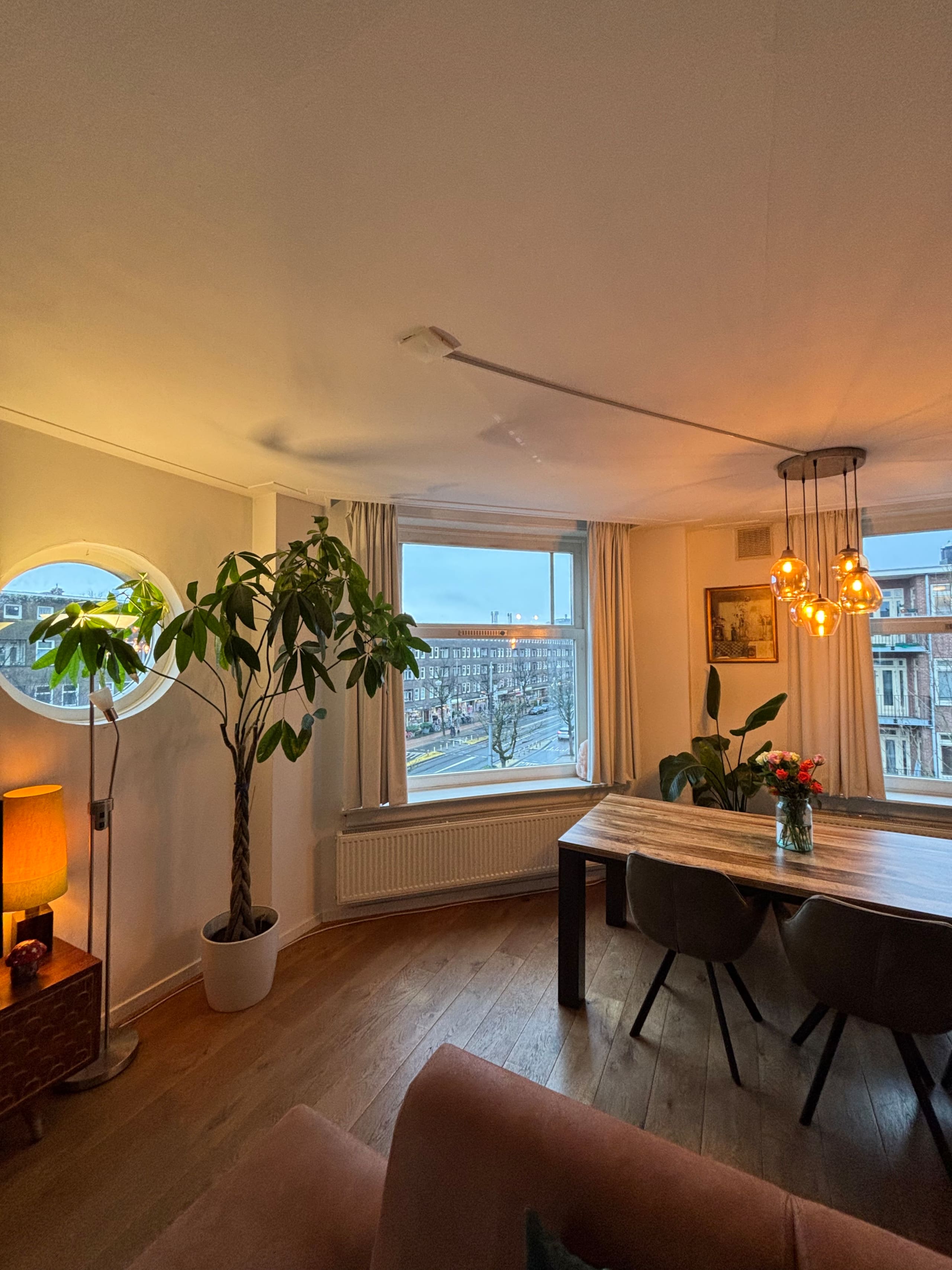 Cozy and Modern Apartment in Central Amsterdam - Photo 2