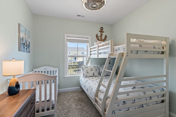 Full crib for the littles who don't sleep well in a pack n play