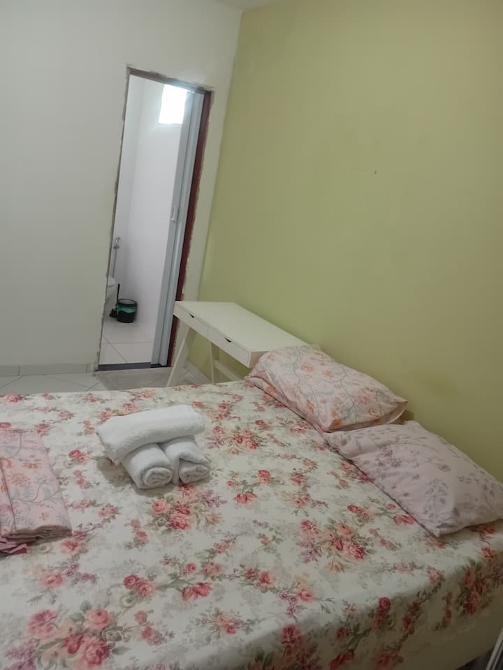 Dhomë gjumi 2