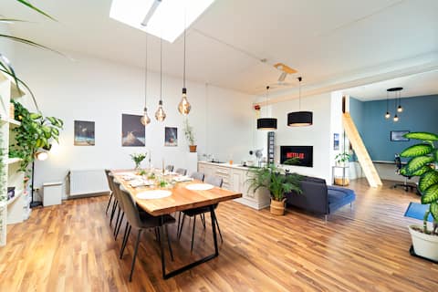 Loft Family Paradise with Playroom & Garden