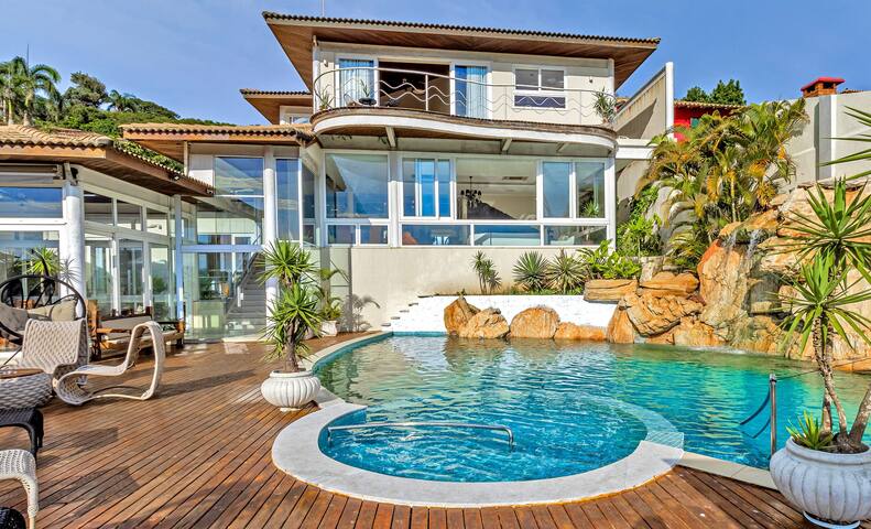 Luxury Rentals Brasil managed Airbnb listing 3