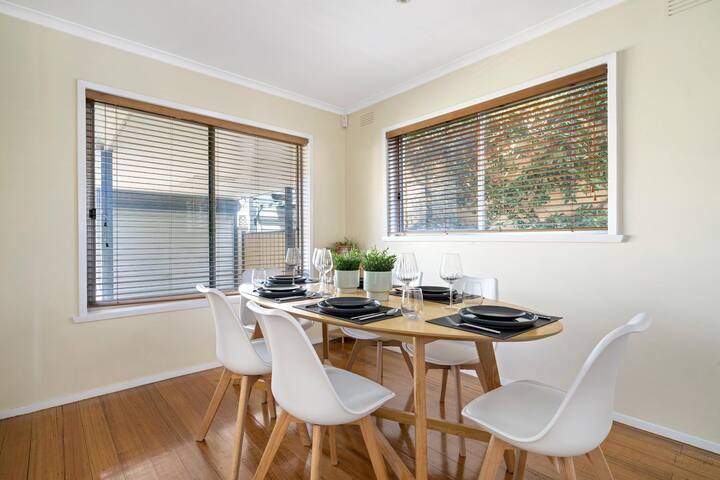 City & Sea Getaway: Spacious 3BR House w/ Parking gallery image 2