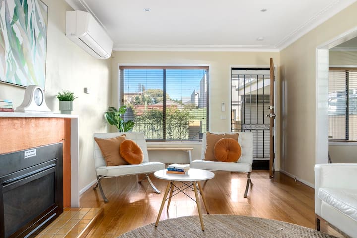 City & Sea Getaway: Spacious 3BR House w/ Parking