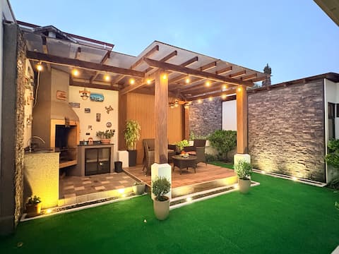 Airport SJO, 24/7 security, spacious & cosi house