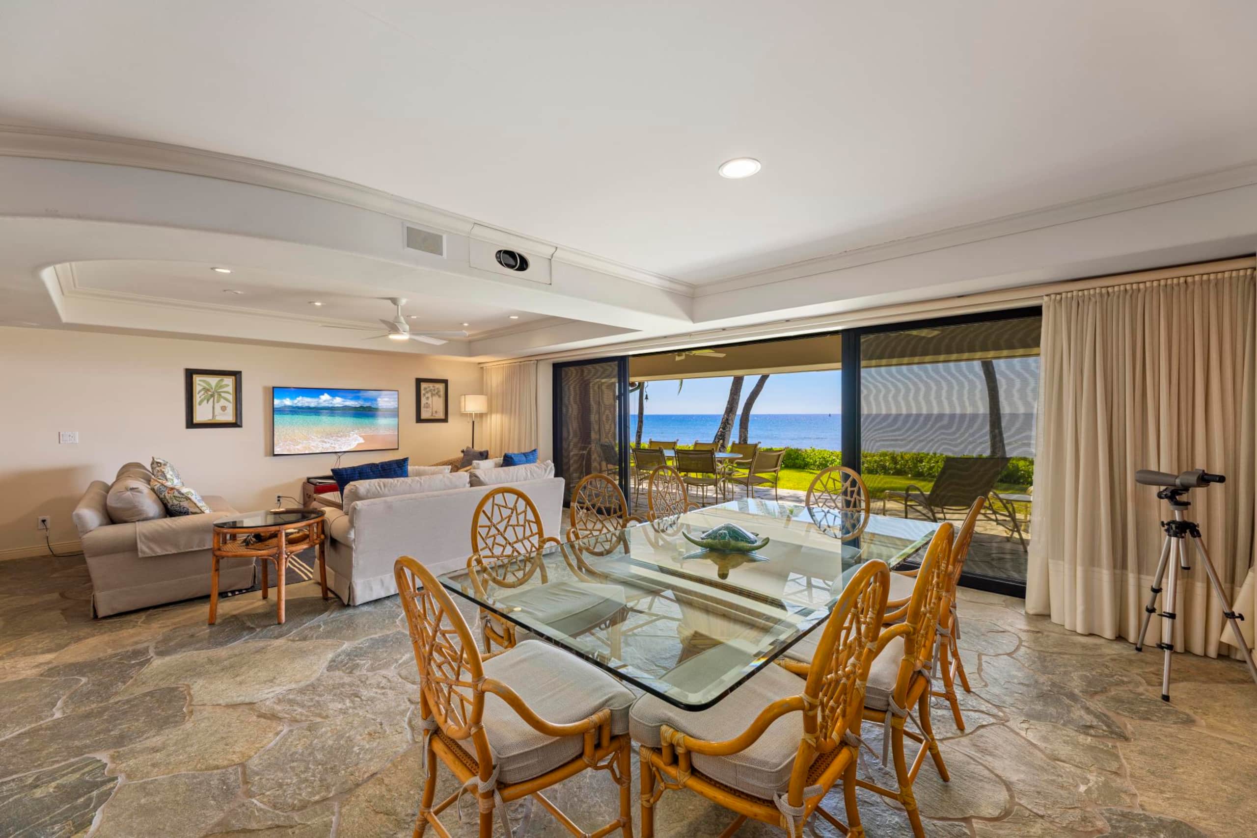 Townhouse in Lahaina · ★4.83 · 3 bedrooms · 4 beds · 3 baths - Image 25