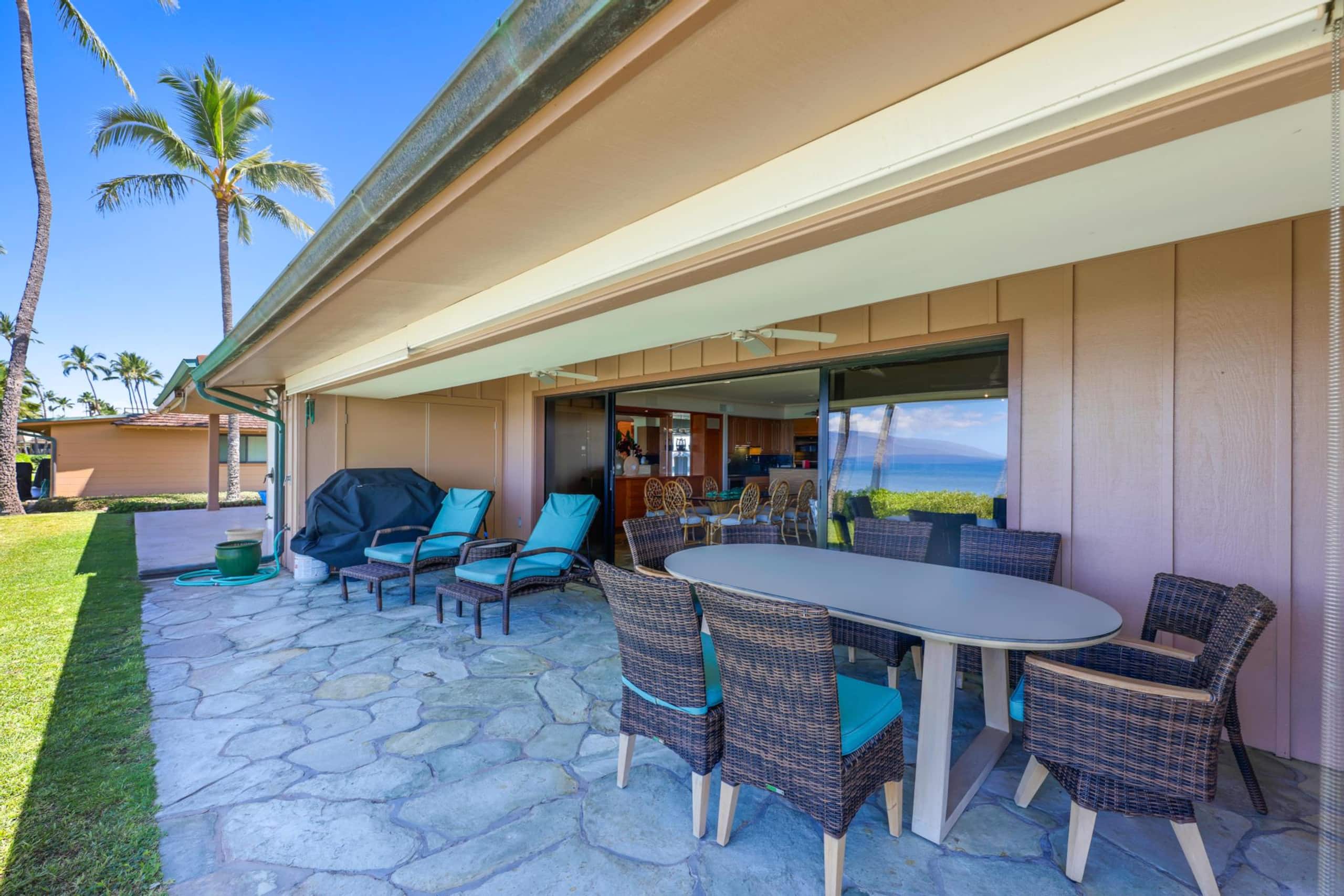 Townhouse in Lahaina · ★4.83 · 3 bedrooms · 4 beds · 3 baths - Image 17